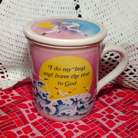 coffee cup with lid - Picture 1 of 1